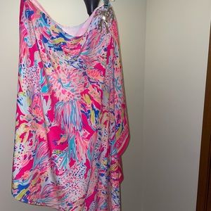 All gently used Lilly Pulitzer. All either size 4 or small.